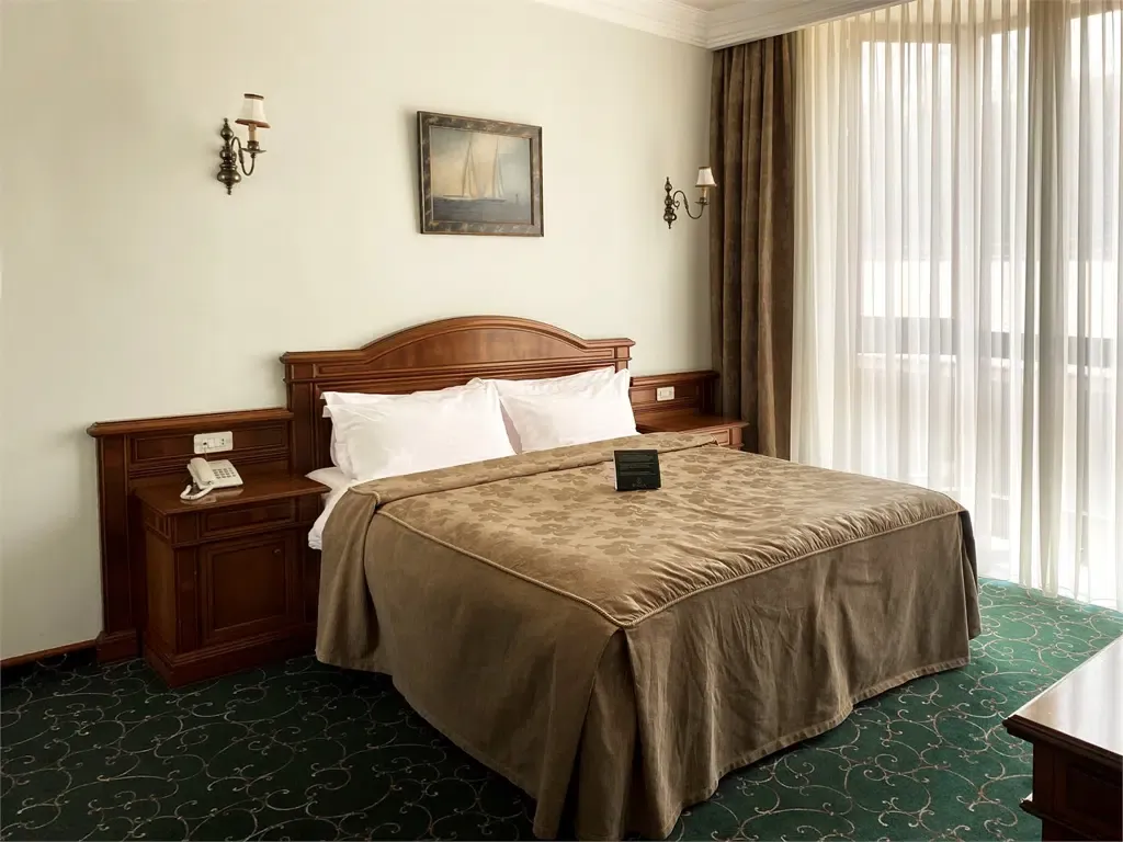 Suite comfort and casino-resort room details